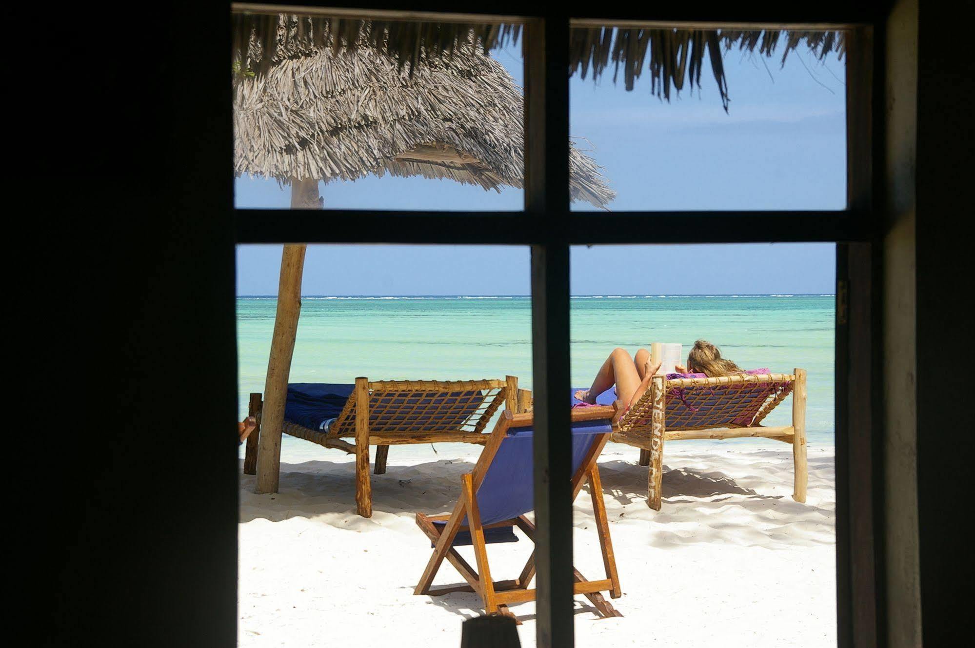 Ndame Beach Lodge Paje Eksteriør billede